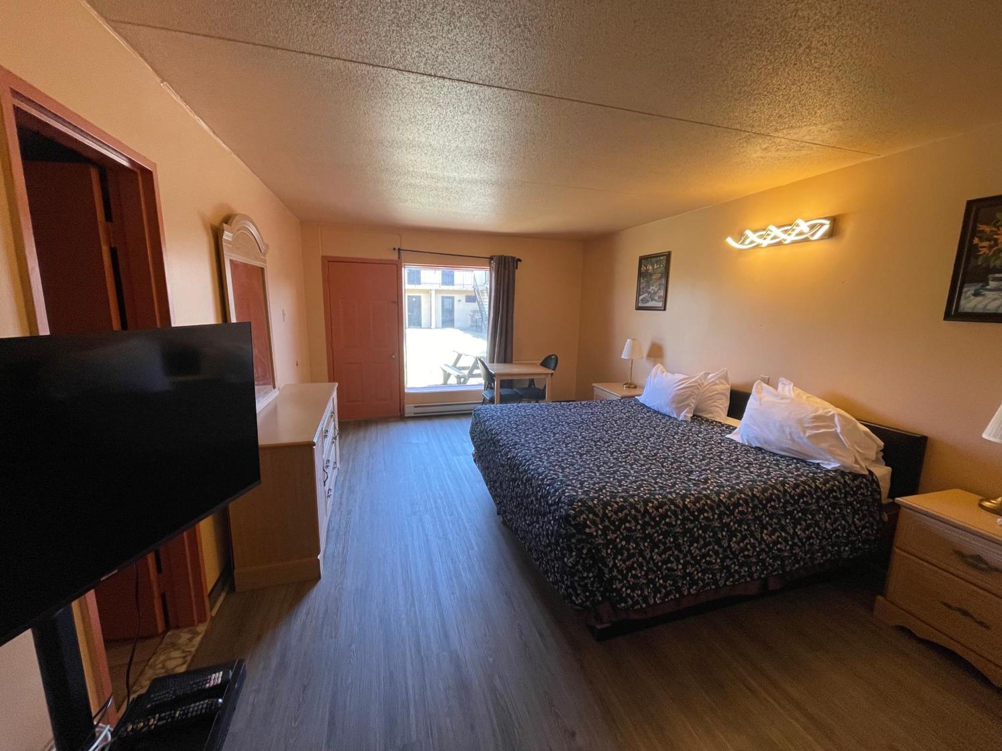סנט-אוסטאש Motel St-Eustache מראה חיצוני תמונה